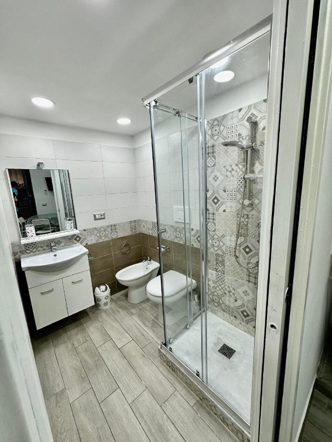 La Casa Di Elisa Apartment Наполи Екстериор снимка