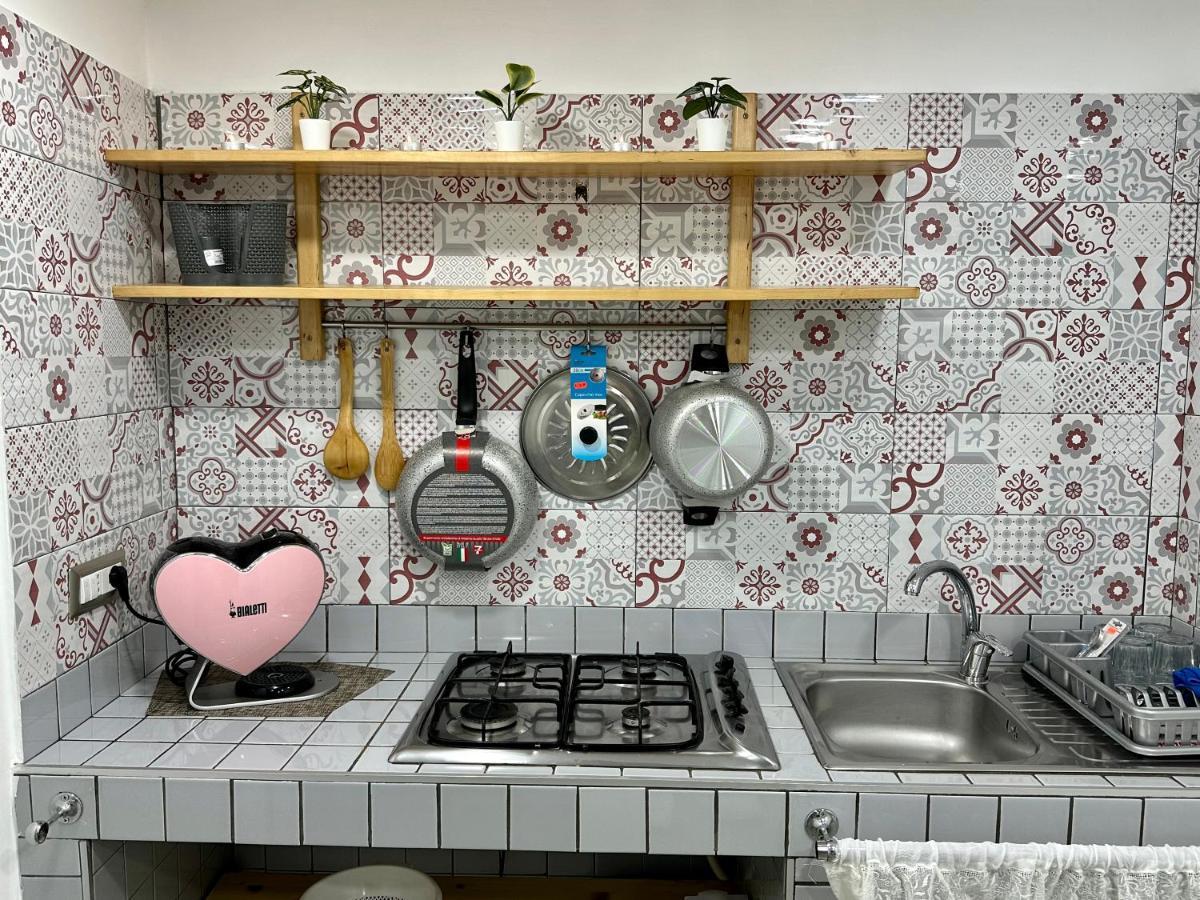 La Casa Di Elisa Apartment Наполи Екстериор снимка