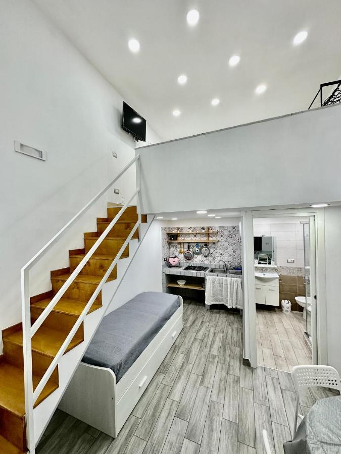 La Casa Di Elisa Apartment Наполи Екстериор снимка