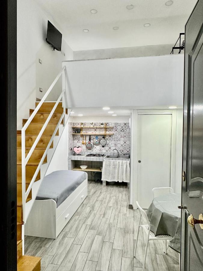 La Casa Di Elisa Apartment Наполи Екстериор снимка