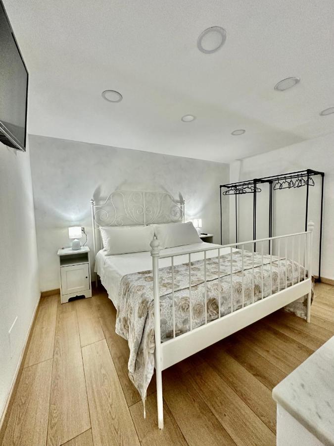 La Casa Di Elisa Apartment Наполи Екстериор снимка